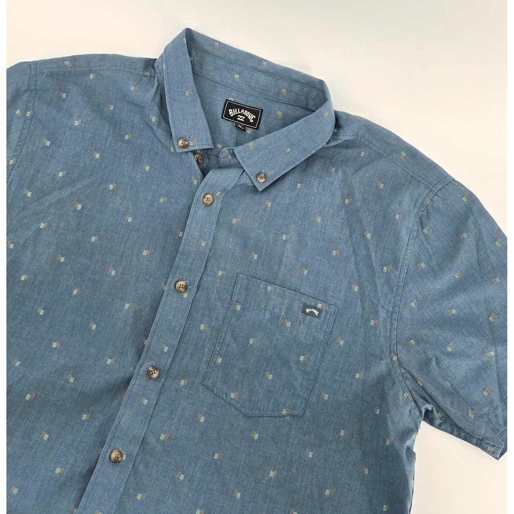 Billabong Short Sleeve Shirt Mens Size Large Blue Embroidered Coastal